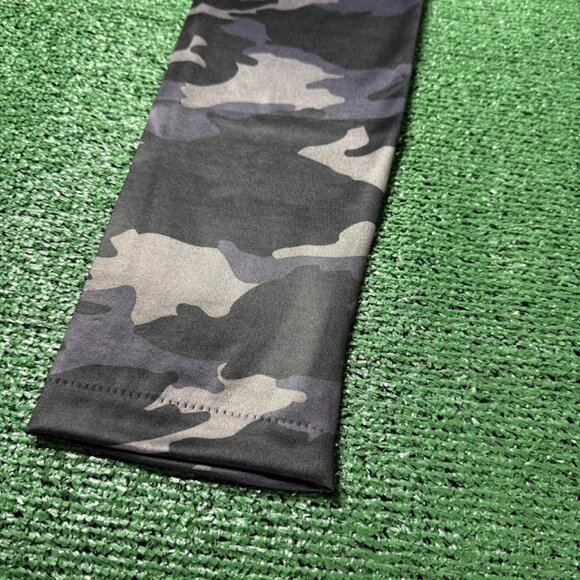 Ready To Go Super Stretch Soft Grey Camouflage Leggings Ankle Pants Size OS NEW - Picture 5 of 13